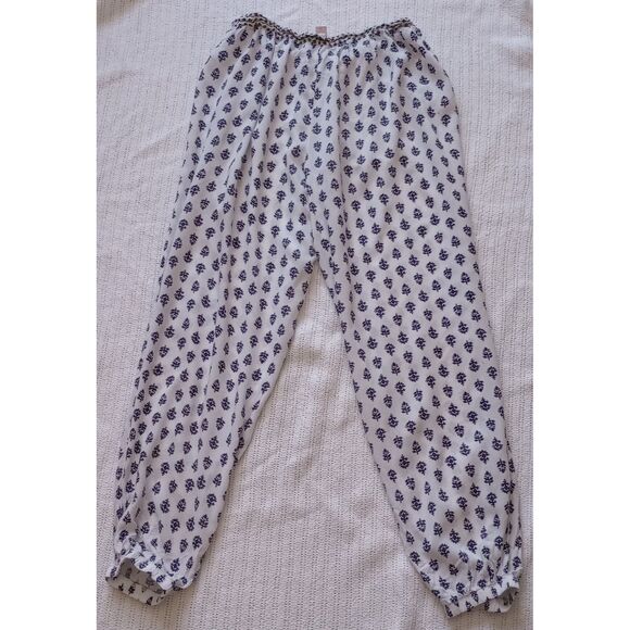 Victoria Secret Women's Large 100% Viscose Leisure Pants. - Picture 2 of 7